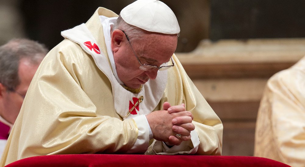 Ιταλία: Γιατί η ακροδεξιά τα βάζει με τον Πάπα Φραγκίσκου - «Δεν είναι αληθινός Πάπας» - Media