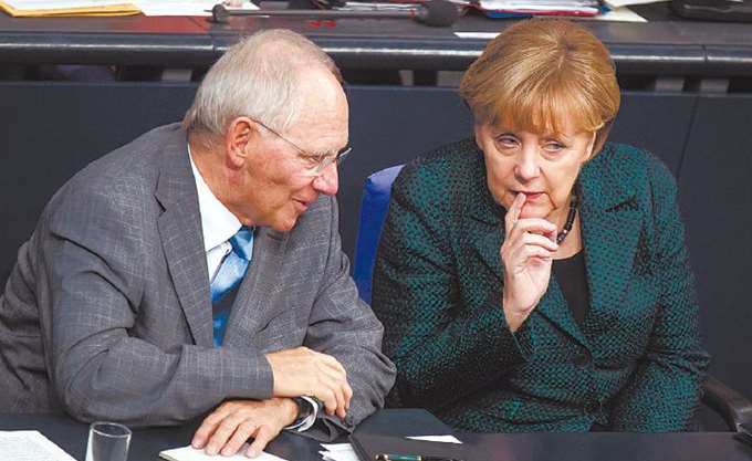 Γερμανία: Ετοιμάζουν τον Σόιμπλε για την καγκελαρία - Media