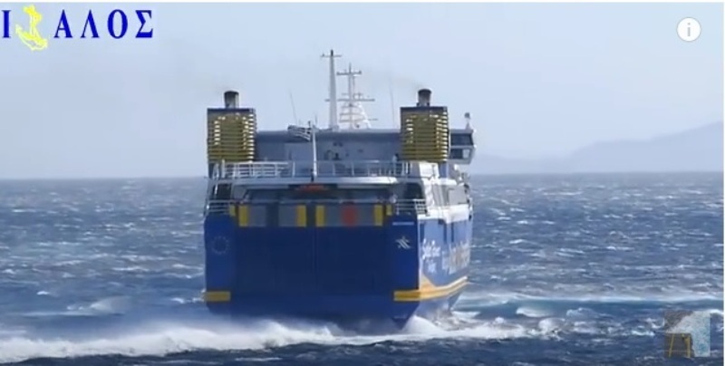 Εντυπωσιακή μανούβρα στην Τήνο: Πλοίο αψήφησε τα 8 μποφόρ (Video) - Media