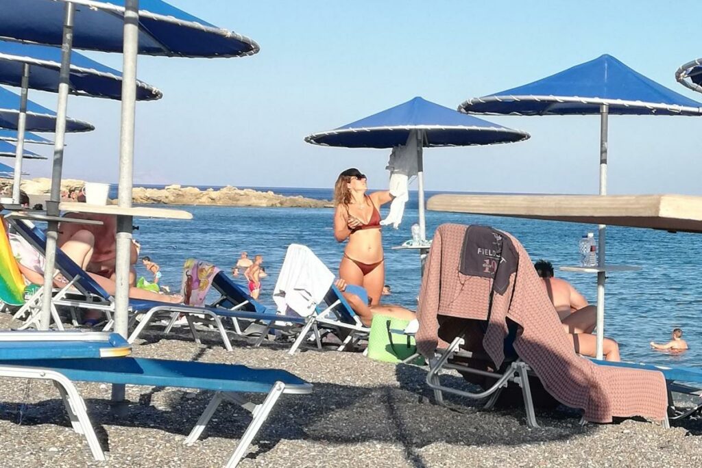 Στα νερά ποιου νησιού του Αιγαίου πρέπει να βουτήξετε για να δείτε το κουφάρι γερμανικού πολεμικού υδροπλάνου (Photos/Video) - Media