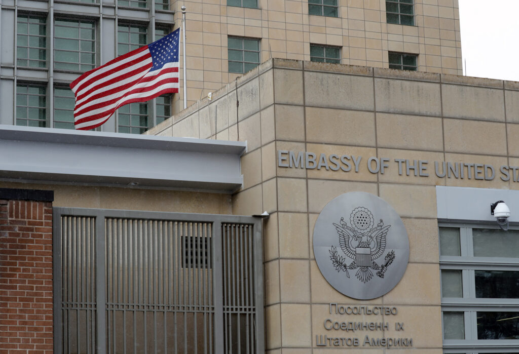 ΗΠΑ: Σκάνδαλο με Ρωσίδα κατάσκοπο σε αμερικανική πρεσβεία εκθέτει τις μυστικές υπηρεσίες - Media