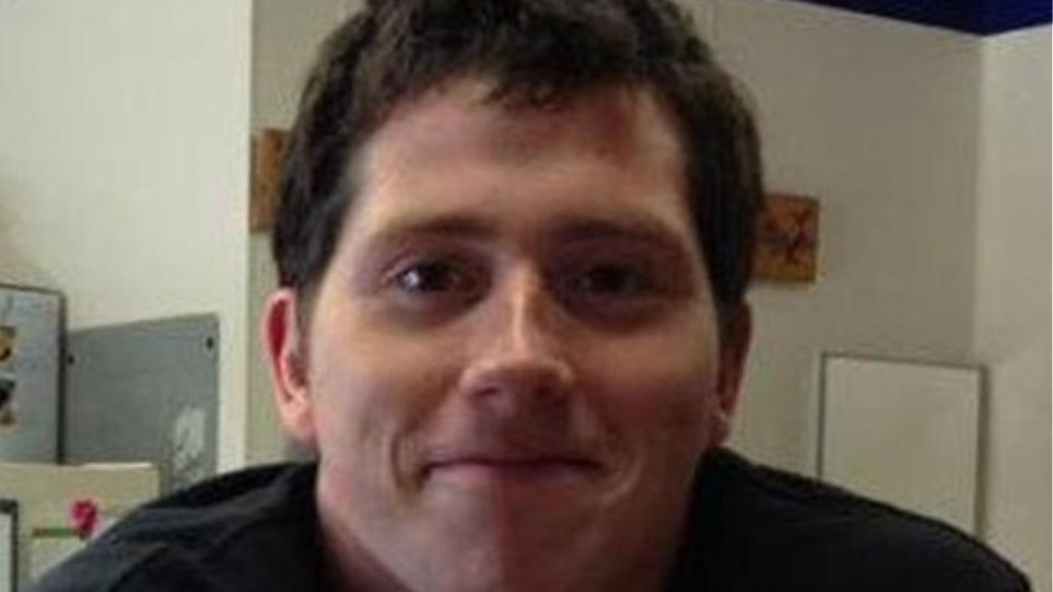 Αχθοφόρος με τάσεις αυτοκτονίας ο 29χρονος που έκελεψε αεροπλάνο από το αεροδρόμιο του Σιάτλ (Photos) - Media