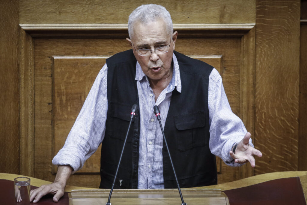 Ζουράρις: Απαράδεκτη υπερβολή η υποδοχή των δύο Ελλήνων στρατιωτικών - Media