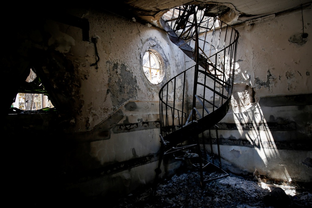 Στους 91 οι νεκροί της καταστροφικής φωτιάς στο Μάτι - Media
