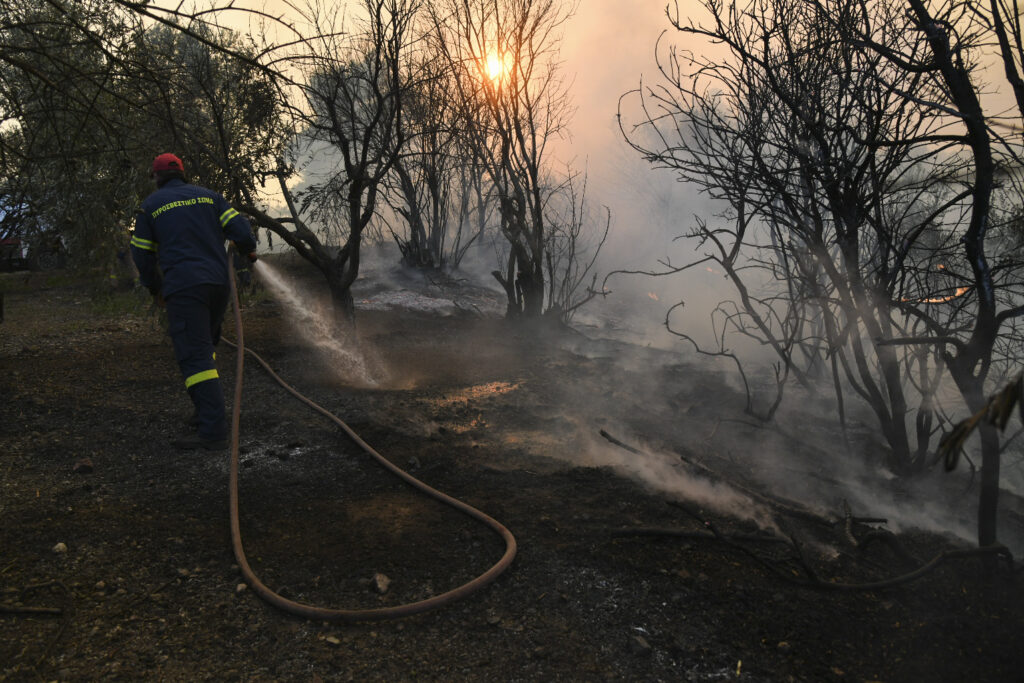 Συγκρατημένη αισιοδοξία για την πυρκαγιά στην Εύβοια - «Μάχη» με τον χρόνο ενόψει ενίσχυσης των ανέμων - Media