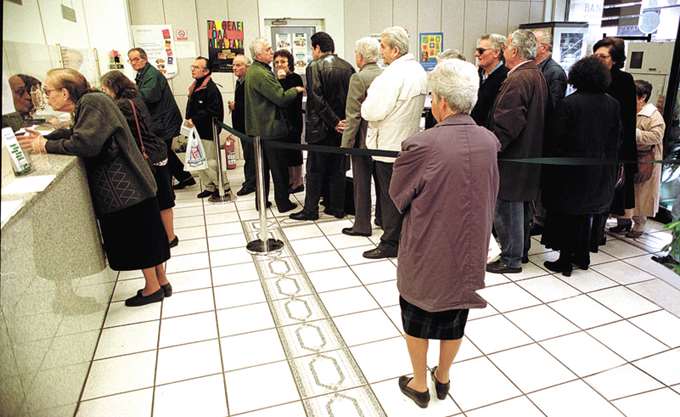 Μέσος όρος σύνταξης τα 372€ για 600.000 συνταξιούχους - Media