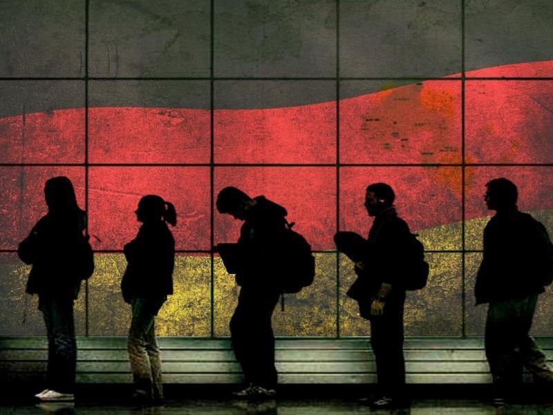 Έλληνες οικονομικοί μετανάστες: «Η Γερμανία μας αγκάλιασε!» - Media