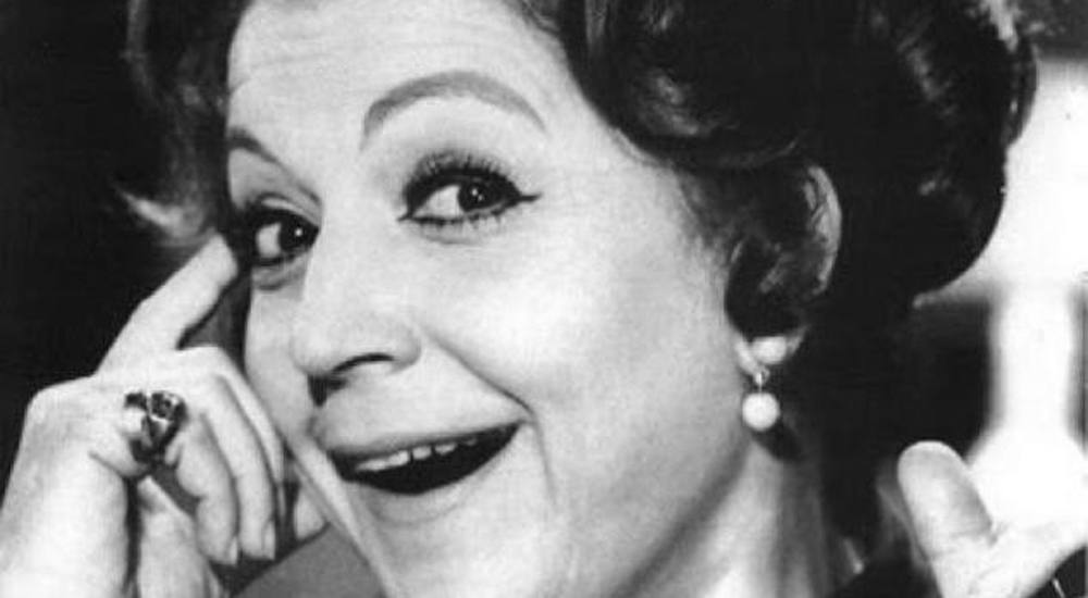 «Η Ρένα Βλαχοπούλου ήταν το δεύτερο γυναικείο όνομα σε κασέ, μετά την Αλίκη» - Αυτά τα λεφτά έπαιρνε για μία ταινία  - Media