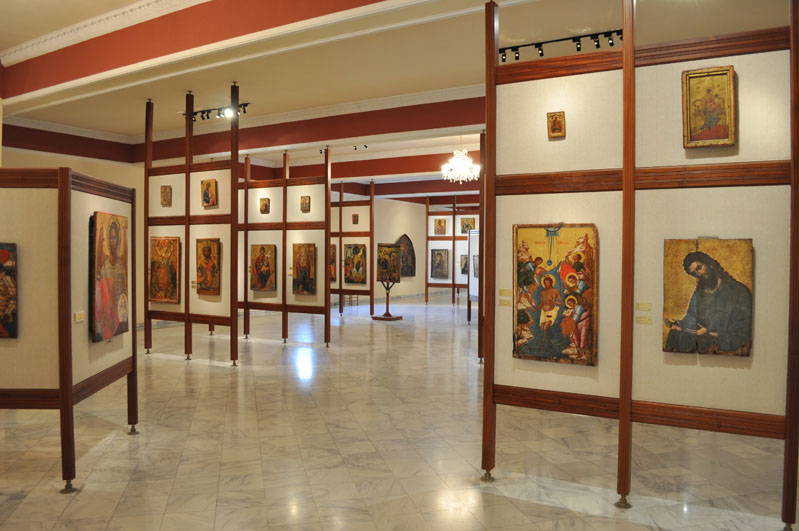 ΕΔΕ για τον βανδαλισμό στο Βυζαντινό Μουσείο - «Πότισε» το λάδι στον κοπτικό σταυρό του 6ου αιώνα - Media