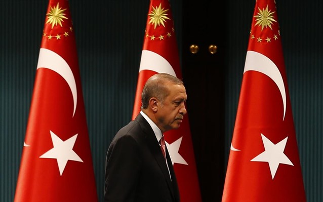 Τουρκία: Οικονομικός «σεισμός» μετά την κατάρρευση της Turk Telekom: Δραστικά μέτρα για να «σωθεί» η λίρα - Media