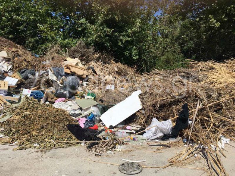 Χανιά: Δεν μπορείτε να φανταστείτε ούτε πού είναι αυτά τα σκουπίδια αλλά ούτε ΠΟΙΟΣ τα πέταξε (Photos) - Media
