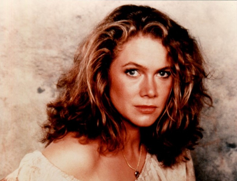 Τους «έθαψε» όλους - Η μεγάλη σταρ δεν είχε καλό λόγο για κανέναν (Photos) - Media