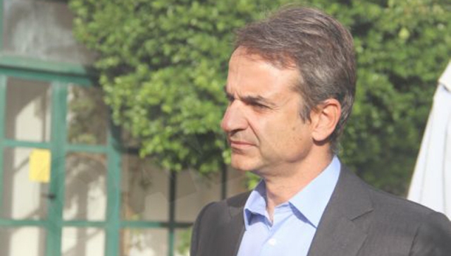 Αιφνιδιαστική επίσκεψη Μητσοτάκη στο Μάτι - «Σόου με την κομματική κάμερα του ΣΚΑΪ», λέει το Μαξίμου - Media