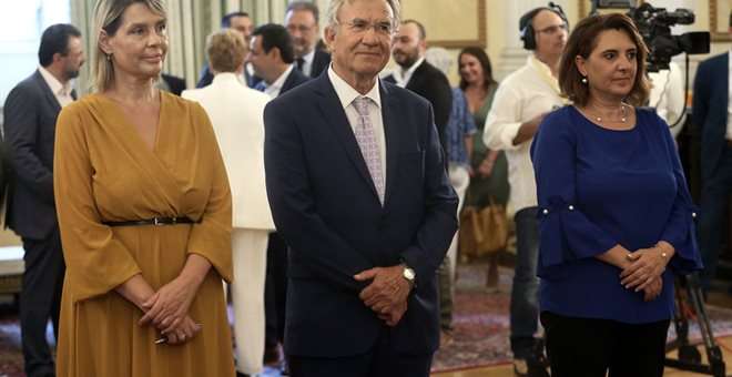 Παπακώστα: Ο Τσίπρας συνδυάζει Ανδρέα, Κωνσταντίνο και Κώστα Καραμανλή - Media
