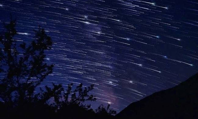 Σήμερα το βράδυ κοιτάξτε τον ουρανό - Θα δείτε τις Περσείδες να πέφτουν - Μια θεαματική βροχή αστεριών - Media