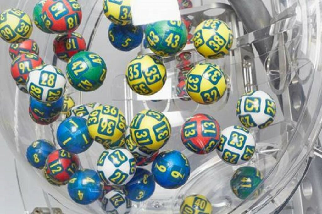 Οργιάζουν οι φήμες για τον «άφαντο» εκατομμυριούχο - Media