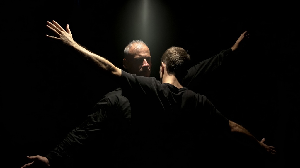 Τεχνοχώρος Cartel: Στη μοναξιά των κάμπων με βαμβάκι  - Media