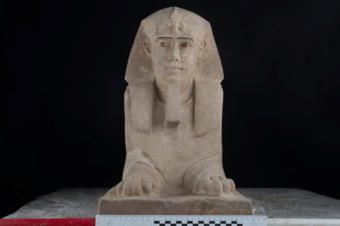 Σπουδαία ανακάλυψη στην Αίγυπτο - Βρέθηκε άγαλμα Σφίγγας (Photos) - Media