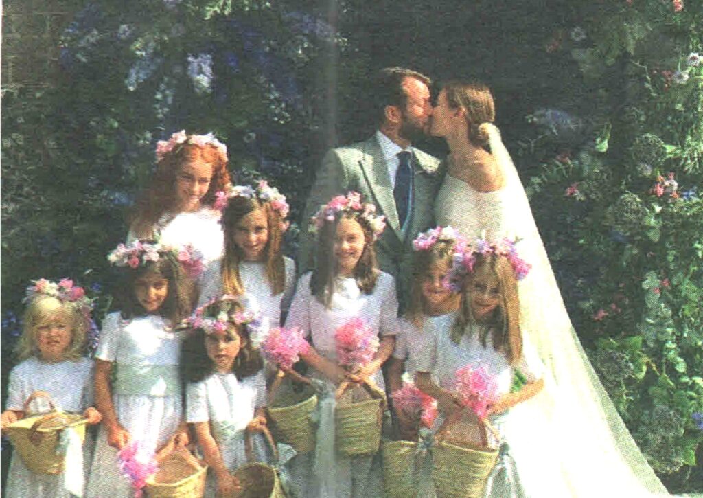 Μαραθόπολη: Ατρόμητοι σέρφερς «δαμάζουν» τα κύματα του «Ζορμπά (Photos/video) - Media