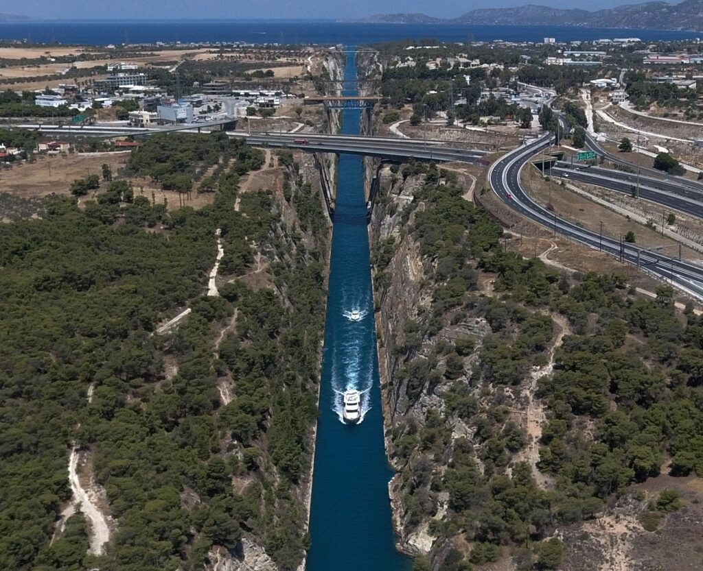 Από τη γέφυρα του Ισθμού έπεσε 51χρονος - Media