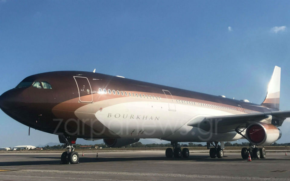 Το αεροπλάνο του πλουσιότερου Ρώσου ολιγάρχη βρίσκεται στα Χανιά – Στοιχίζει 450 εκ δολάρια (Photos)  - Media