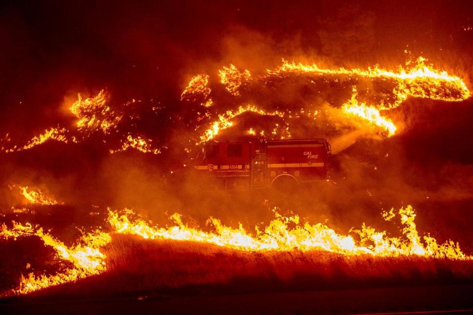 Εδώ και δύο μέρες νέα μεγάλη πυρκαγιά στην Καλιφόρνια – Στάχτη 100.000 στρέμματα (Photos) - Media