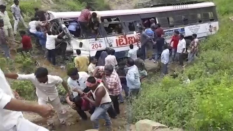 Τραγωδία στην Ινδία: Λεωφορείο έπεσε σε χαράδρα - Τουλάχιστον 55 νεκροί - Media