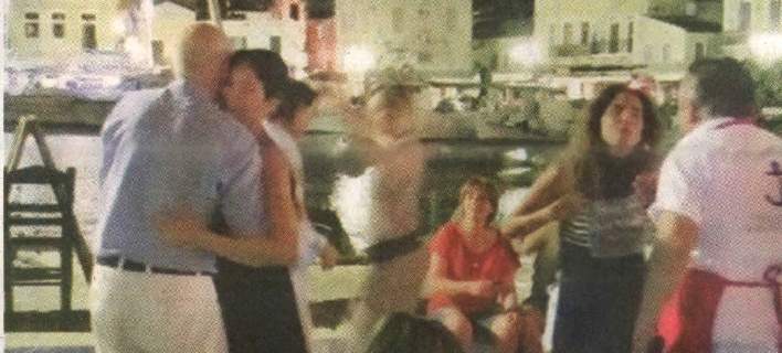 Το ερωτικό βαλς του Γιώργου Παπανδρέου με τη σύντροφό του σε ταβέρνα στη Σύμη (Photos) - Media