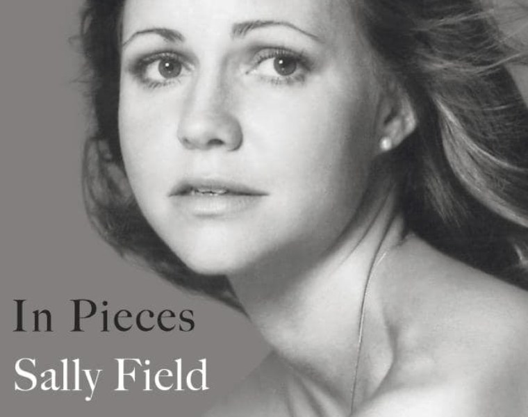 Αποκάλυψη σοκ από την πασίγνωστη ηθοποιό: Έπεσα θύμα κακοποίησης από τον πατριό μου (Photos) - Media