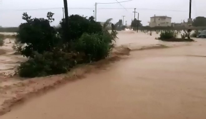 Βούλιαξε όλη η Κόρινθος: Τεράστιες ζημιές στους δήμους Βέλου – Βόχας, Ξυλοκάστρου και Κιάτο (Photo/Video)  - Media