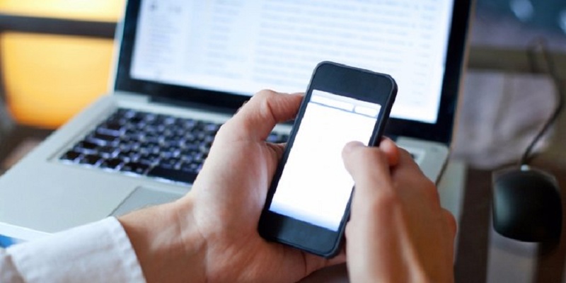 Έστειλε ένα μήνυμα σε 246 φοιτήτριες για να βρει μια κοπέλα που γνώρισε το προηγούμενο βράδυ - Media