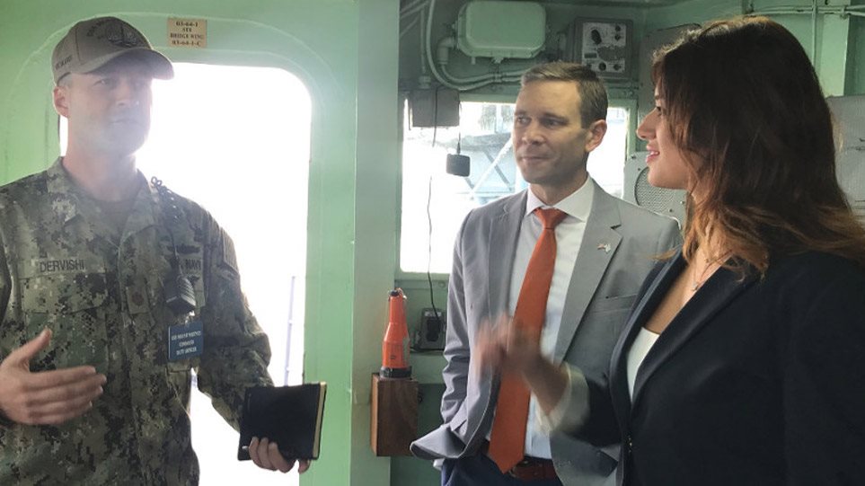 Η Νοτοπούλου στη ναυαρχίδα του 6ου στόλου (Photos)  - Media