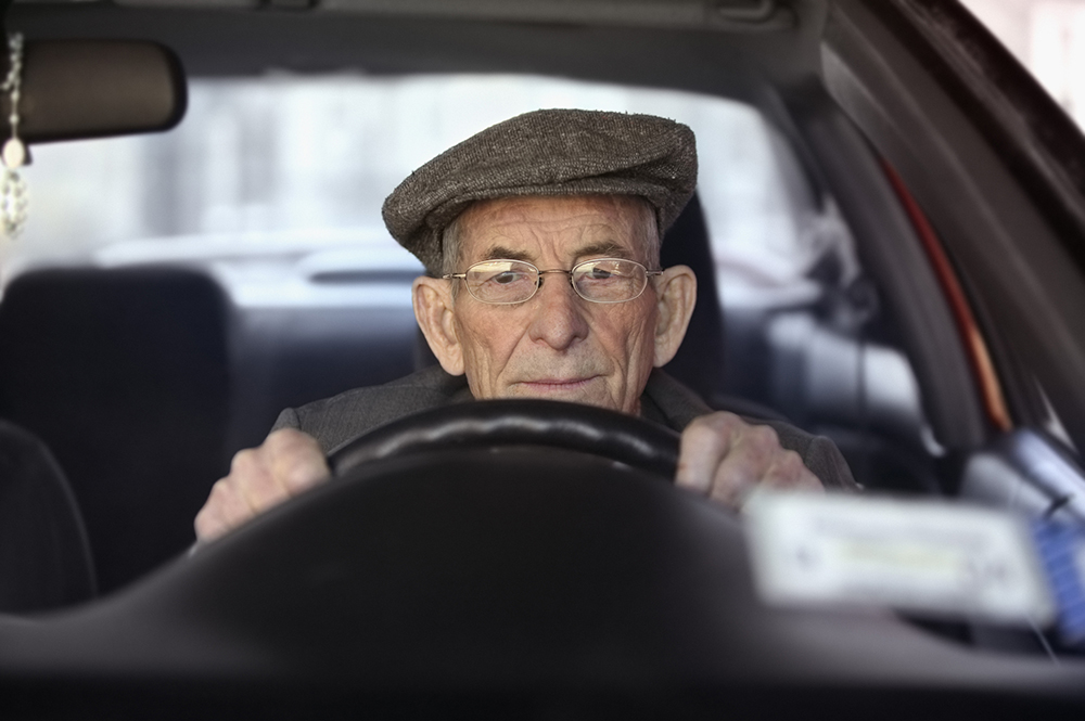 Υπ. Μεταφορών: Τι αποφασίστηκε για τα διπλώματα των άνω των 74 ετών - Media