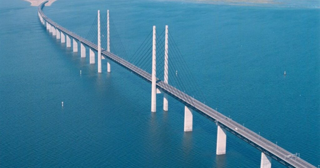 Συναγερμός στη Δανία: Έκλεισαν δύο γέφυρες και σταμάτησαν τα δρομολόγια των φέρι προς Σουηδία και Γερμανία - Media