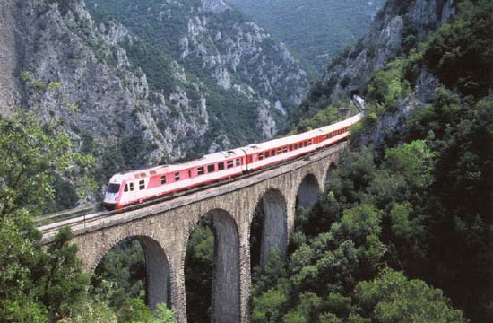 Ξεχάστε όσα ξέρατε για τον ελληνικό σιδηρόδρομο: Αλλάζουν γραμμές και σταθμοί - Θα «ζωντανέψει» το δίκτυο της Πελοποννήσου; - Media