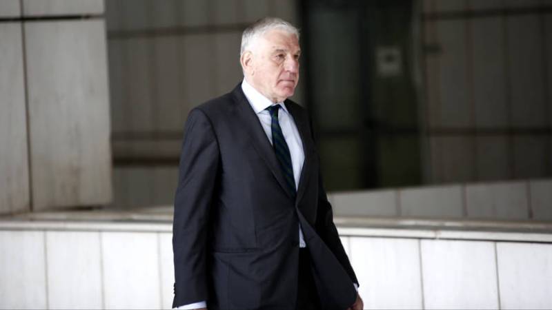 Ενώπιον των ανακριτών Διαφθοράς για τα εξοπλιστικά ο Γιάννος Παπαντωνίου και η σύζυγος του  - Media