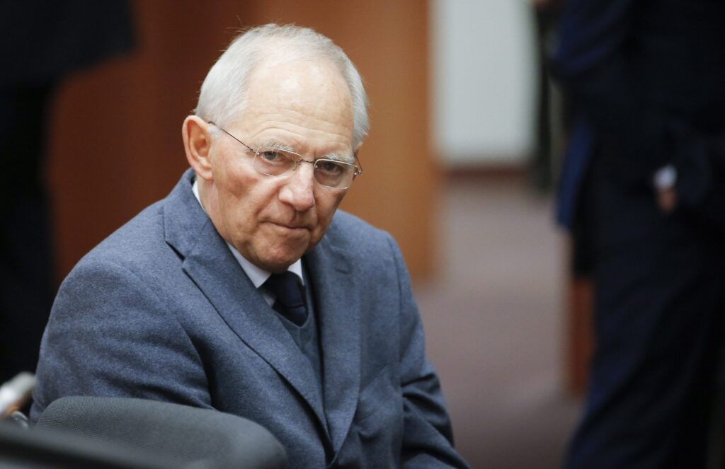 Ο «σιδηρούς» Σόιμπλε ξαναχτυπά: Μη χαλαρώνετε, ποτέ δεν θα είναι όλα εντάξει στην οικονομία - Media