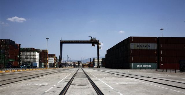 Συγκέντρωση έξω από τις εγκαταστάσεις του ΣΕΠ: 24ωρη απεργία των εργαζομένων  - Media