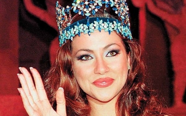 Ειρήνη Σκλήβα: Ξανά στα δικαστήρια με τον εν διαστάσει σύζυγό της (Photo) - Media