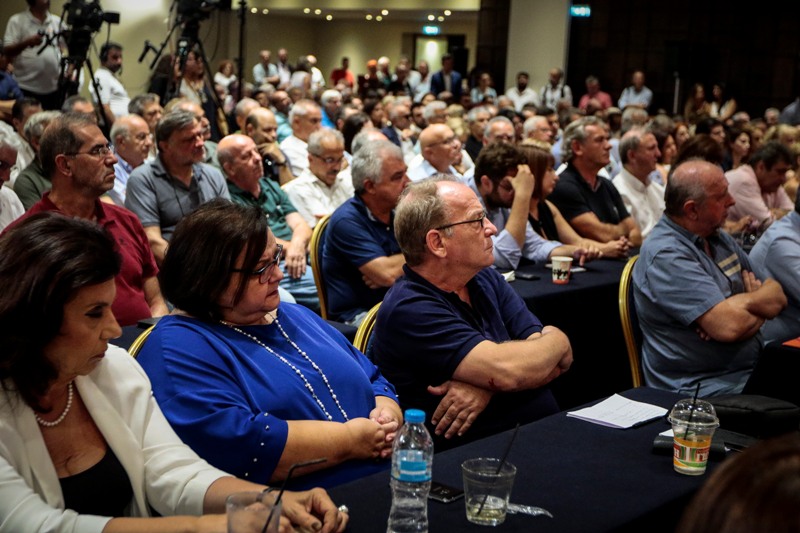 Φρένο από τους «53» στα κεντροαριστερά ανοίγματα Τσίπρα: Ο ΣΥΡΙΖΑ δεν θα γίνει ΠΑΣΟΚ - Media