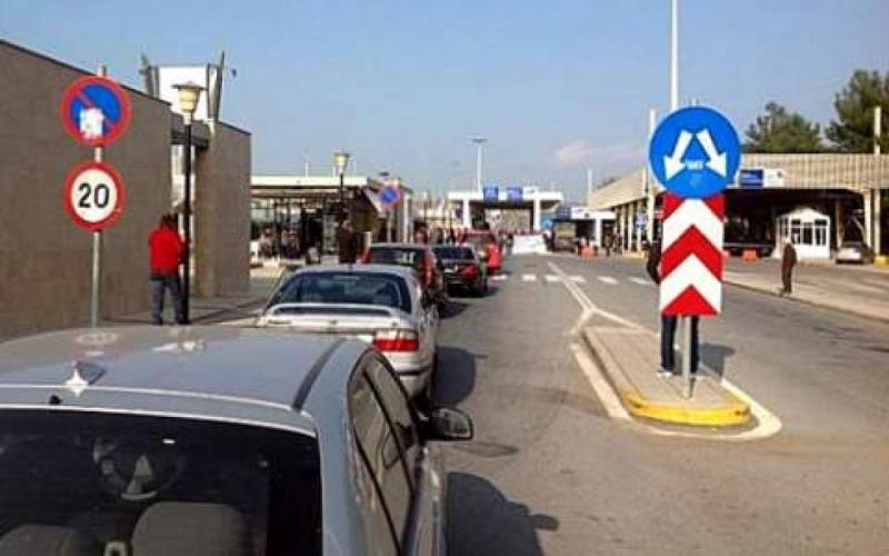 Επιχείρησε να περάσει το τελωνείο των Ευζώνων μεταφέροντας το 2 μηνών μωρό της στις αποσκευές της - Media