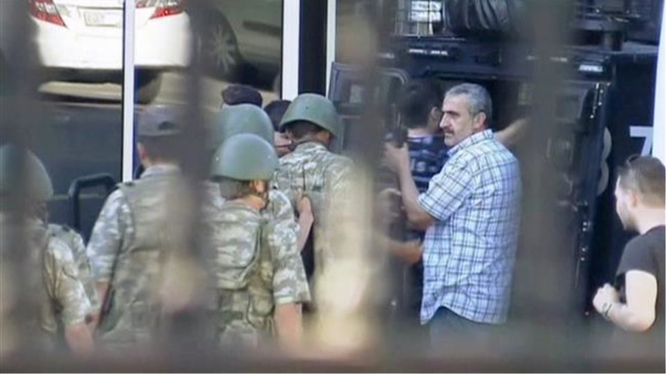 Τουρκία: Συνελήφθησαν 85 στρατιωτικοί, ύποπτοι για το αποτυχημένο πραξικόπημα - Media