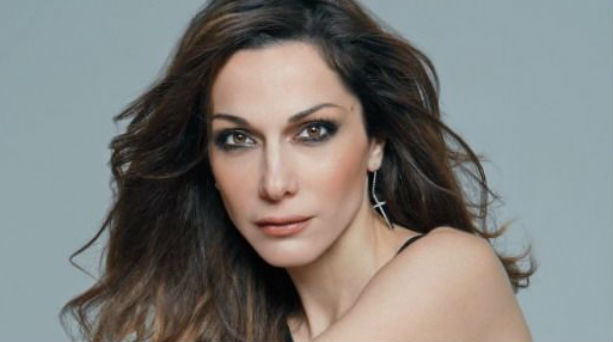 Εξώφυλλο σε τουρκικό περιοδικό η Δέσποινα Βανδή ! (Photo) - Media