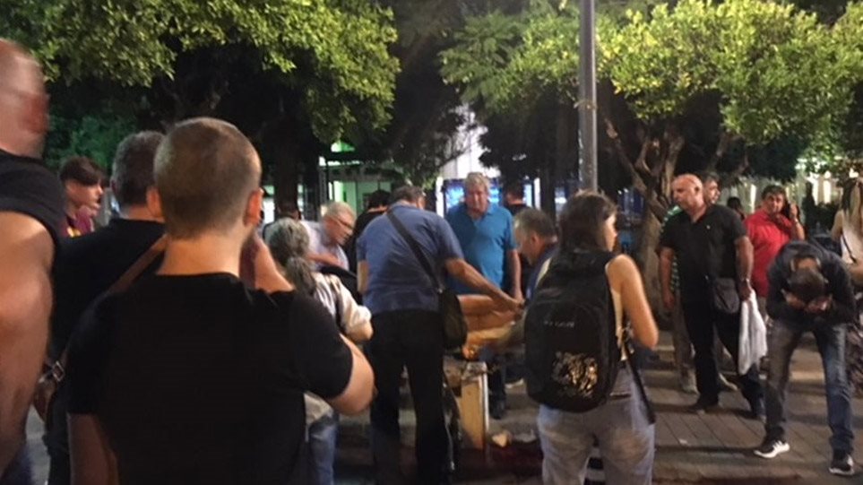 Αγρίνιο: Εντοπίστηκε ο νεαρός που έριξε φωτοβολίδα στο πρόσωπο 19χρονης - Ανακοίνωση των αναρχικών (Video) - Media