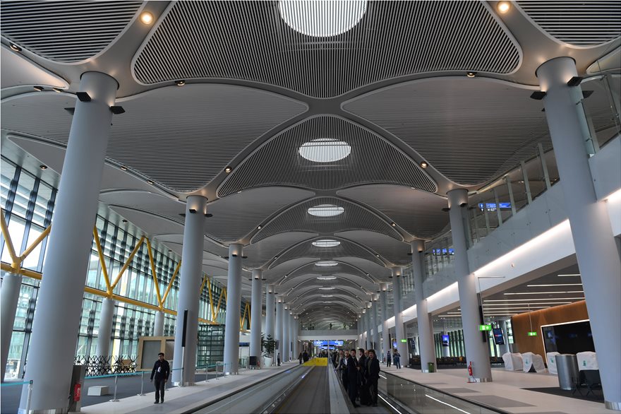 Νέο αεροδρόμιο Κωνσταντινούπολης: Εγκαινιάζεται το «αιματοβαμμένο» στολίδι της Τουρκίας (Photos) - Media