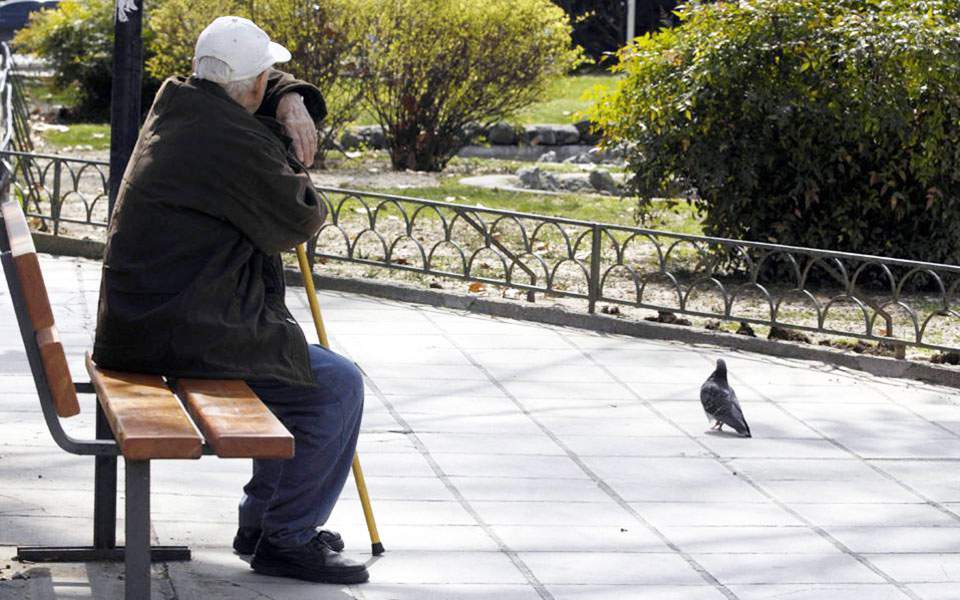 Διευκρινίσεις του υπουργείου Εργασίας για όσους έχουν παράλληλη ασφάλιση - Media