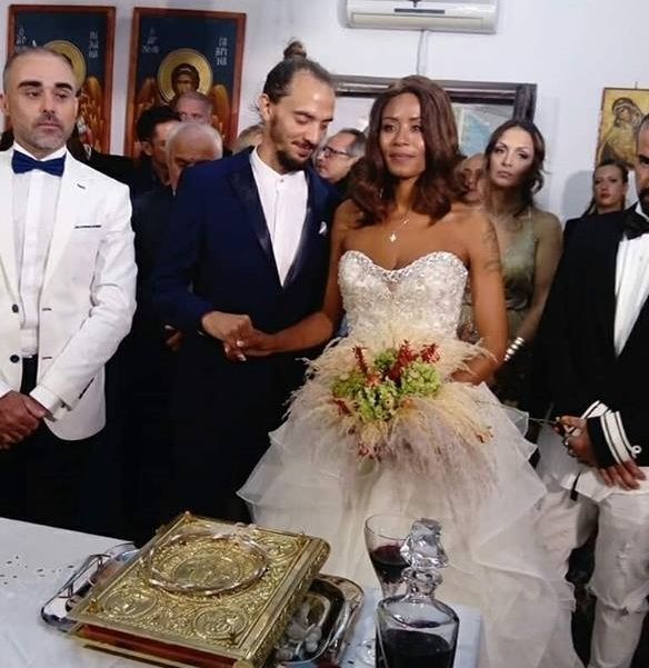 Ο παραδοσιακός θρησκευτικός γάμος της Shaya στην Λευκάδα (Photos) - Media