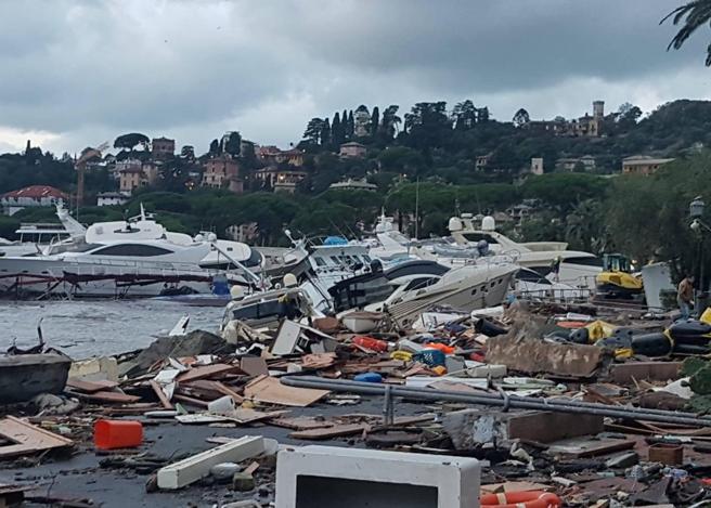 Δέκα νεκροί από την κακοκαιρία στην βόρεια Ιταλία - Media