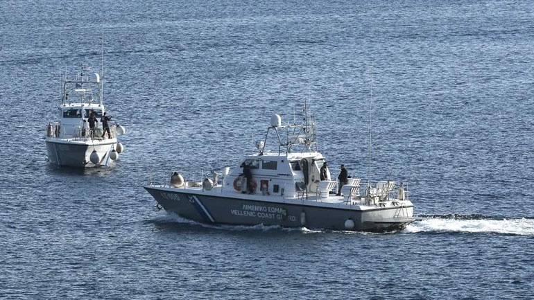 Στο Αργοστόλι μεταφέρθηκαν οι 71 μετανάστες που εντοπίστηκαν σε ιστιοφόρο νοτιοδυτικά της Κεφαλλονιάς - Media