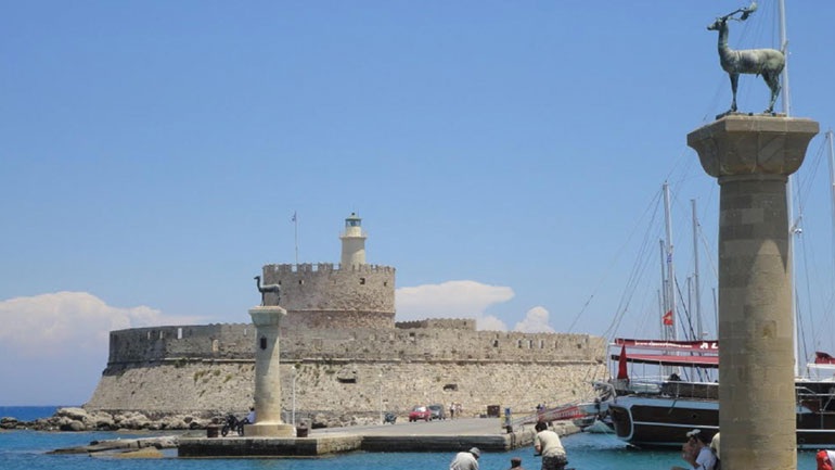 Συνελήφθη 65χρονος στη Ρόδο για αρχαιοκαπηλία - Media